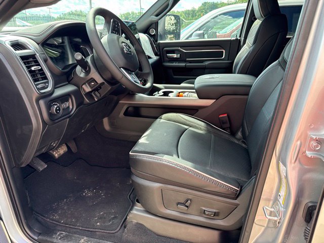 New 2026 RAM 2500 Laramie w/ Night Edition AWD/4WD image 19