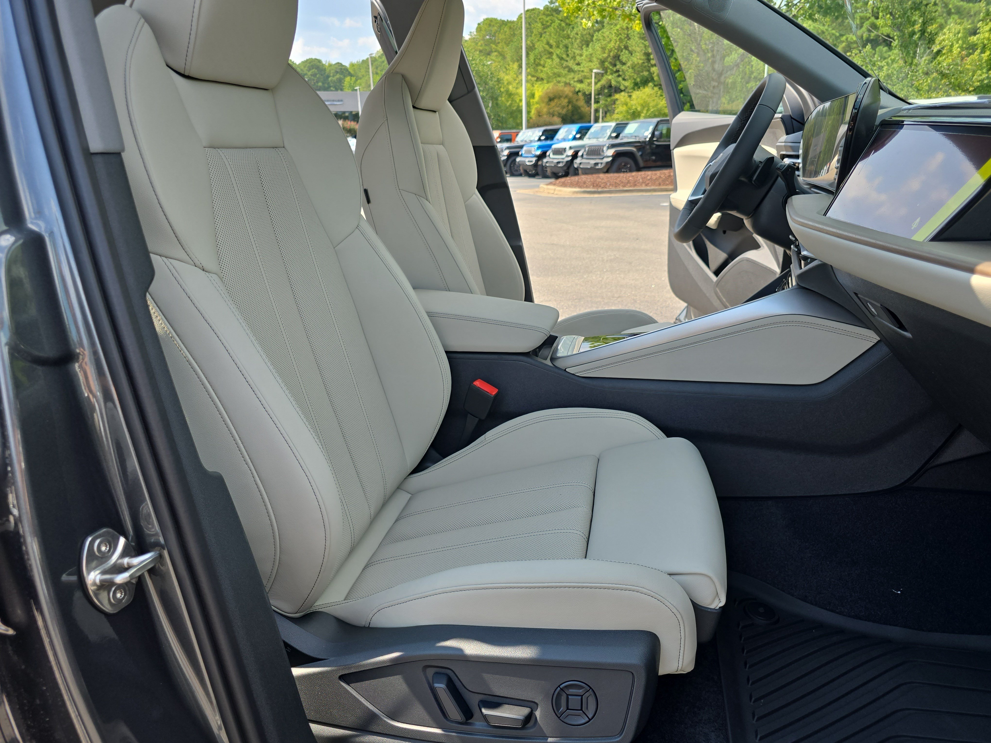 New 2026 Audi Q5 Premium Plus AWD/4WD image 10