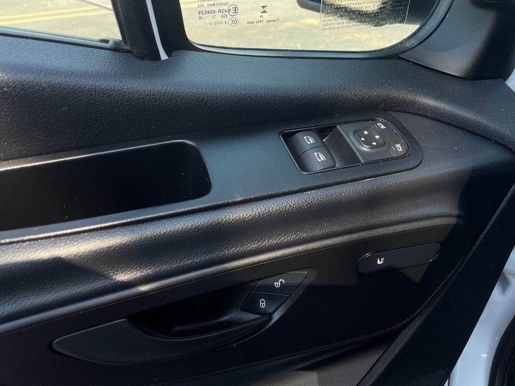 Used 2025 Mercedes-Benz Sprinter 2500 image 15