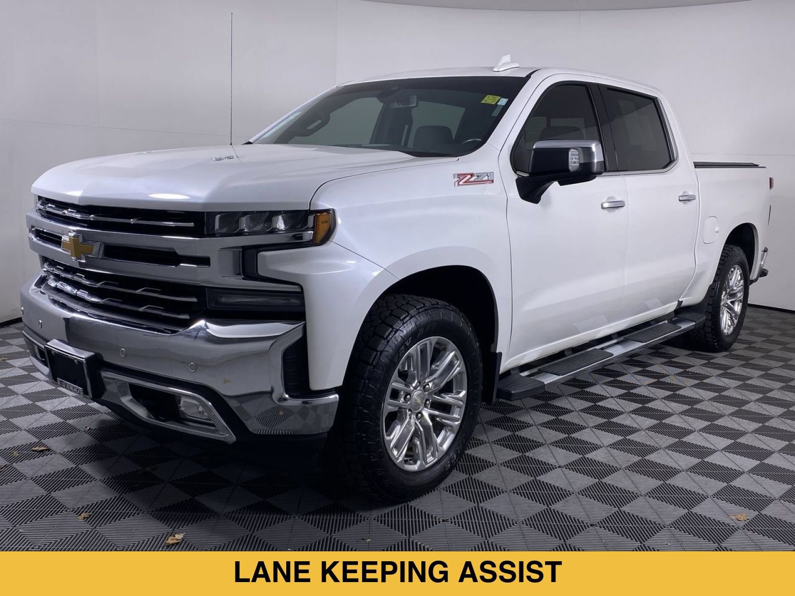 Certified 2019 Chevrolet Silverado 1500 LTZ w/ LTZ Premium Package AWD/4WD image 19