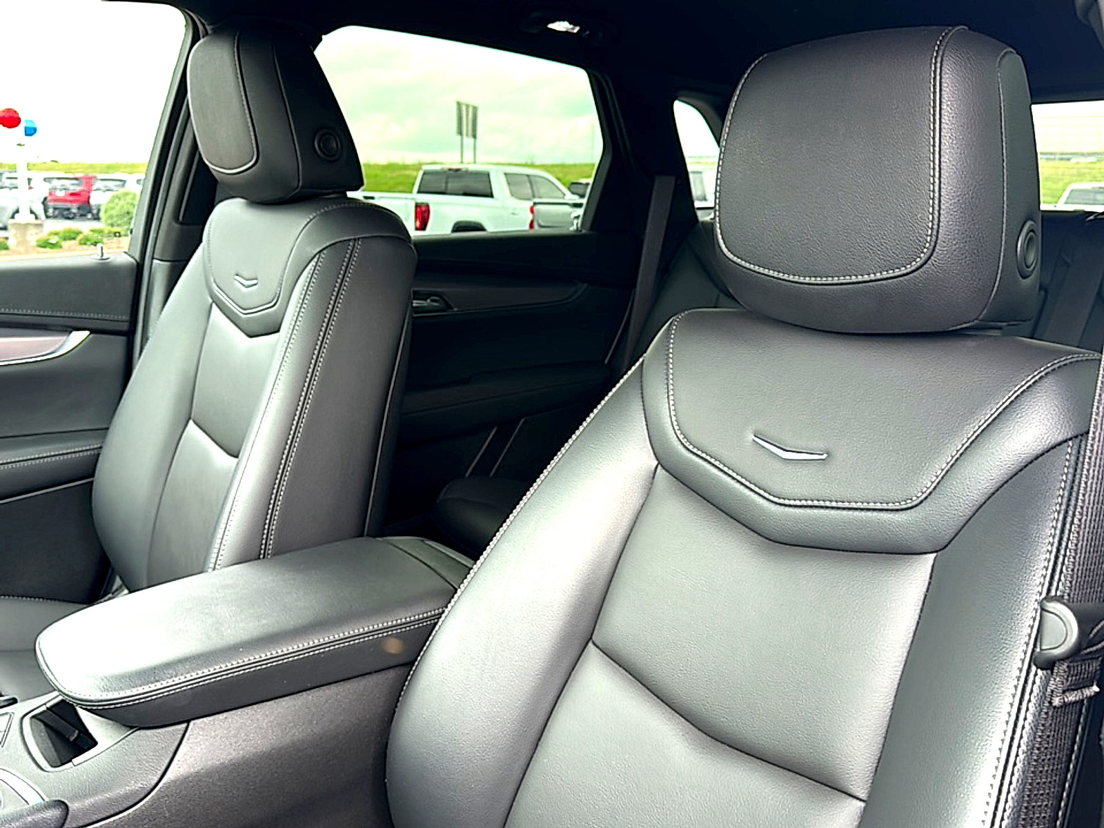 Used 2022 Cadillac XT5 Luxury FWD image 14