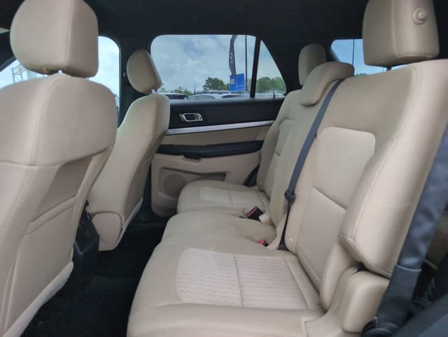 Used 2016 Ford Explorer FWD image 29