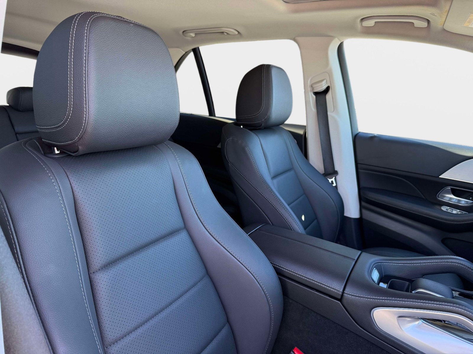 Used 2024 Mercedes-Benz GLE 350 4MATIC image 36