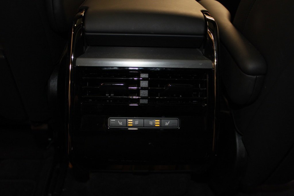 Used 2025 Land Rover Range Rover Sport Dynamic SE image 35