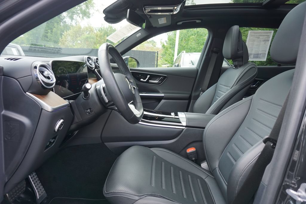 Certified 2025 Mercedes-Benz GLC 300 4MATIC image 11