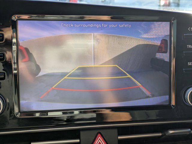 Used 2022 Hyundai Elantra SEL w/ Convenience + Premium Package image 17