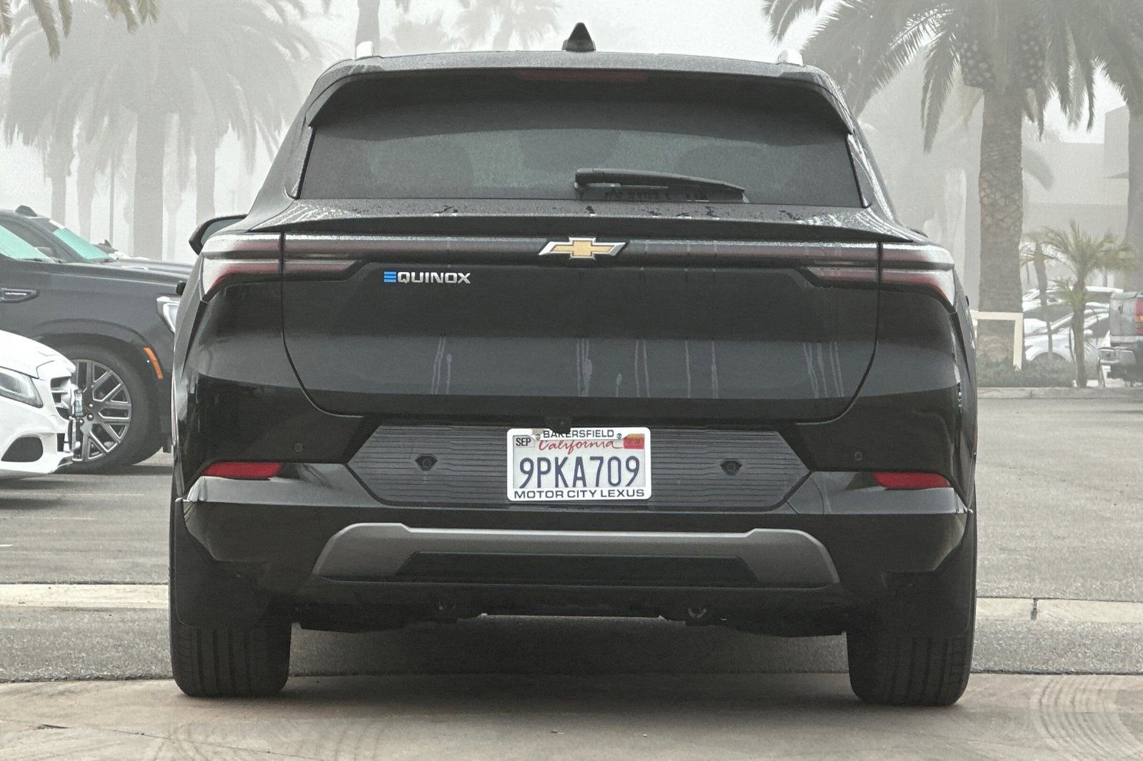 Used 2024 Chevrolet Equinox EV LT w/ LPO, Active Package image 5