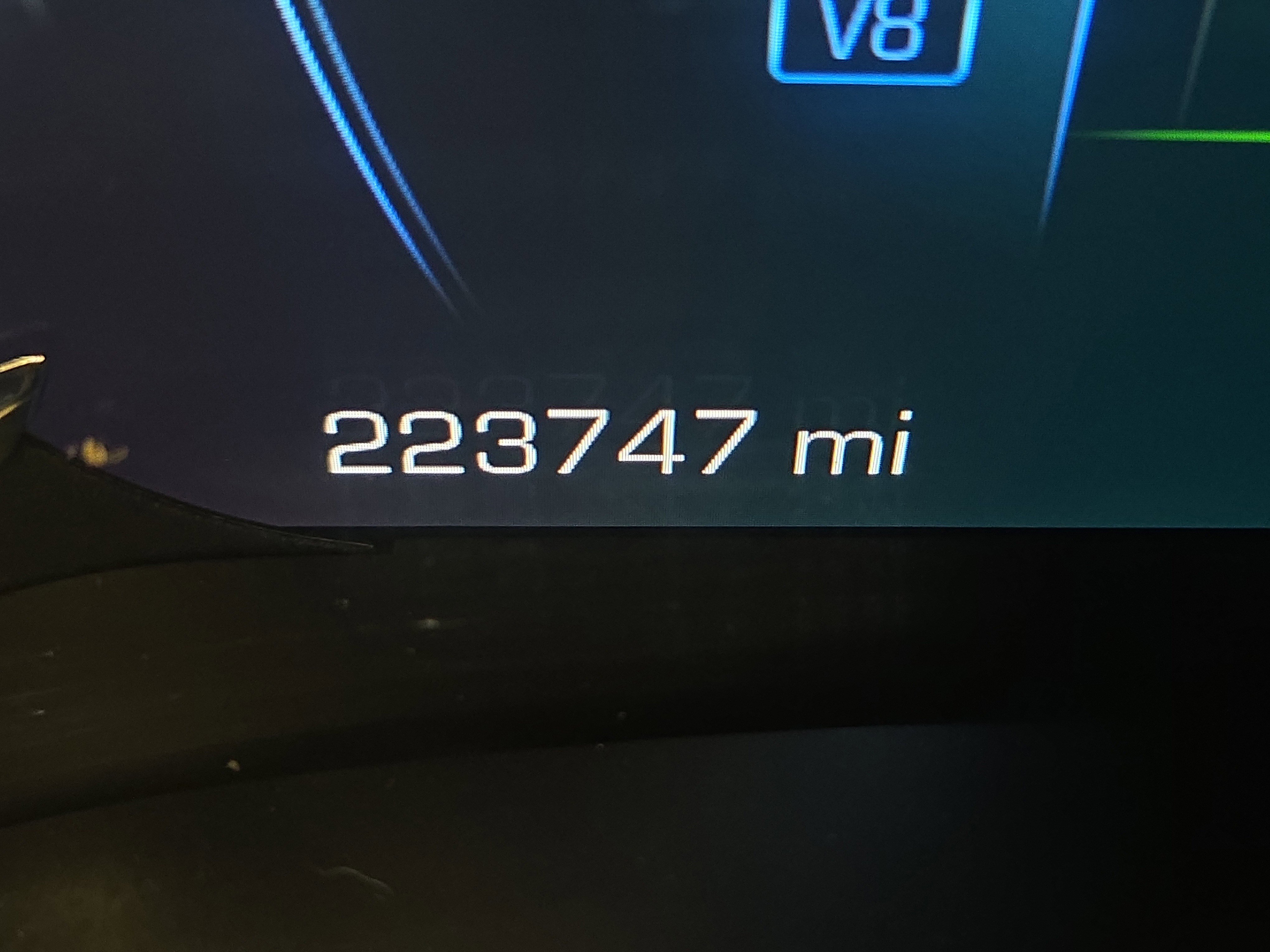 Used 2018 Cadillac Escalade Premium Luxury w/ LPO, Radiant Package image 19