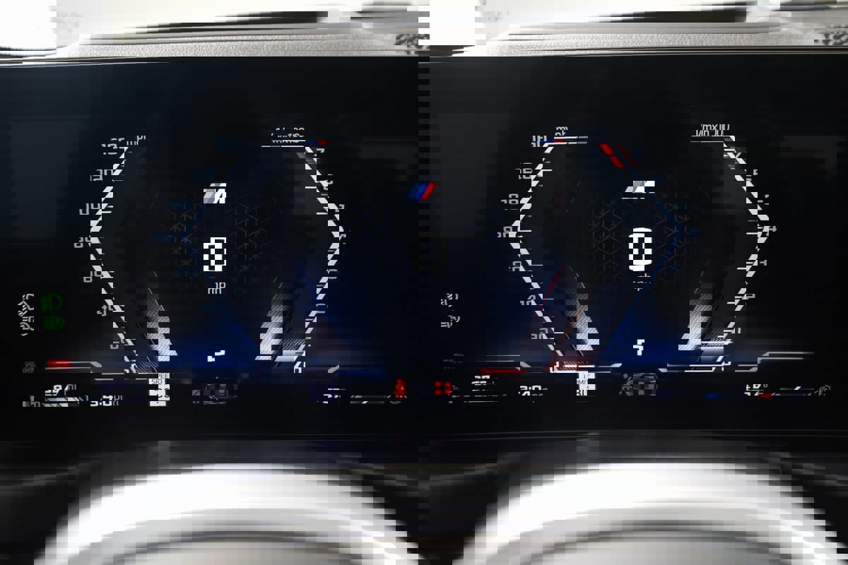 Used 2025 BMW M240i Coupe image 22