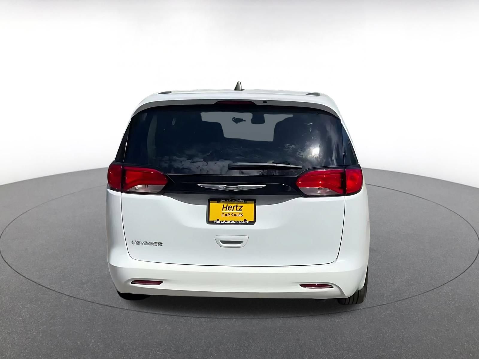 Used 2024 Chrysler Voyager LX FWD image 12