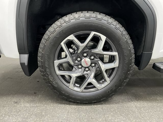 Certified 2026 GMC Sierra 1500 SLT w/ SLT Premium Plus Package AWD/4WD image 33