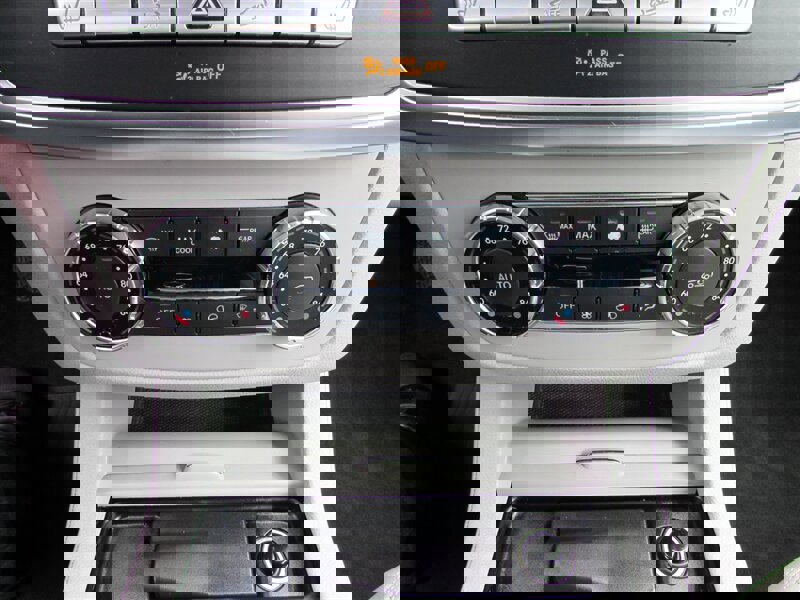 Used 2013 Mercedes-Benz ML 350 4MATIC image 19