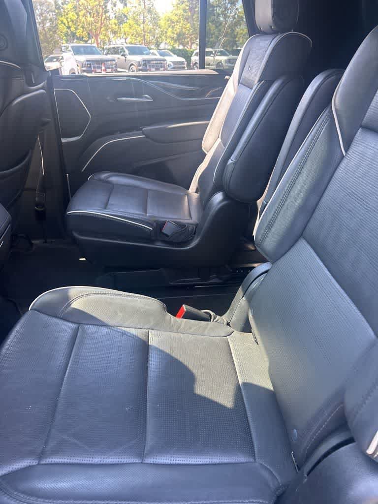 Used 2023 Cadillac Escalade Sport AWD/4WD image 6
