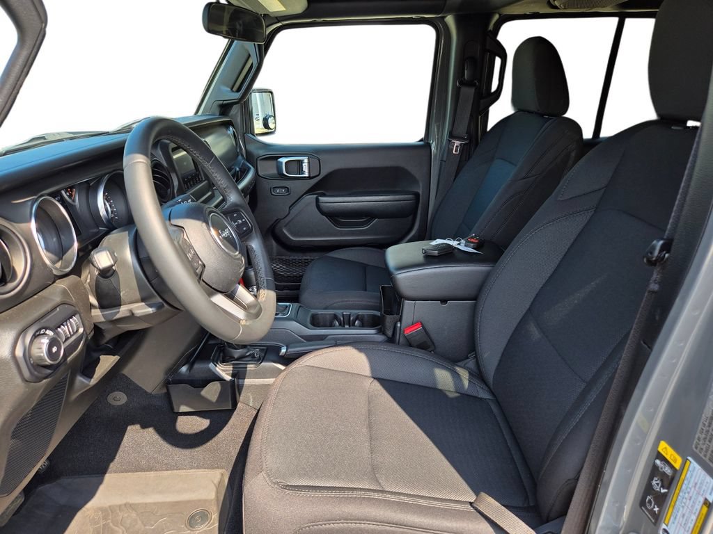 Used 2022 Jeep Wrangler Unlimited Sport AWD/4WD image 16