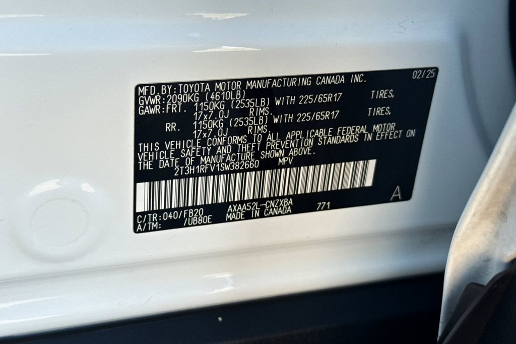 Used 2025 Toyota RAV4 LE image 41