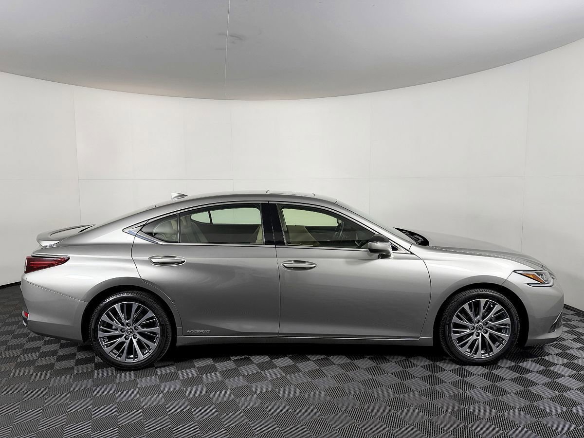 Used 2019 Lexus ES 300h w/ Premium Package FWD image 7
