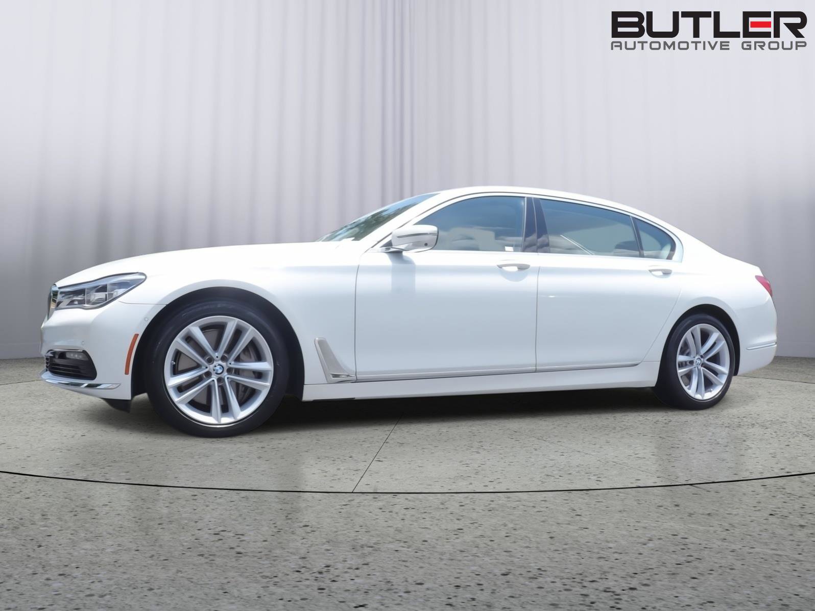 Used 2018 BMW 750i RWD image 1