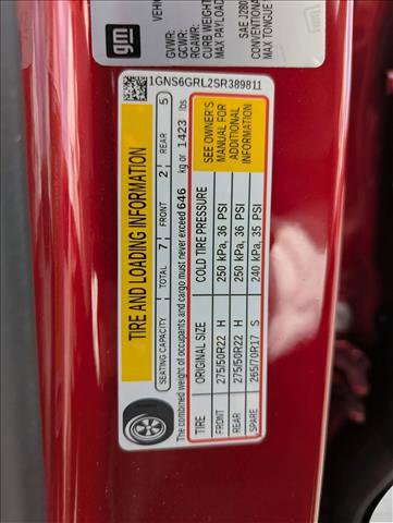 Used 2025 Chevrolet Suburban High Country image 14