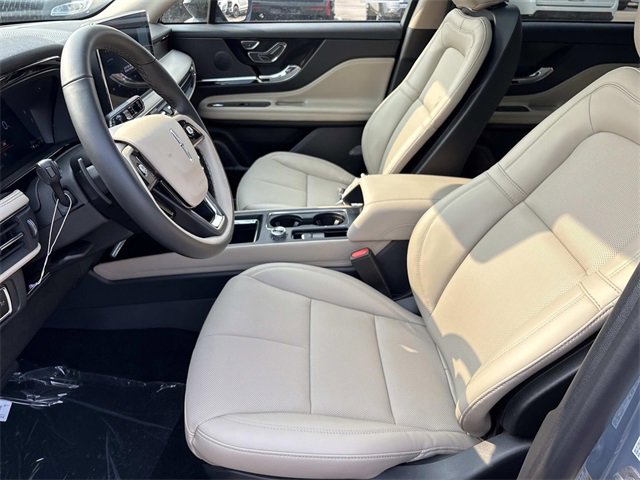 New 2025 Lincoln Corsair Grand Touring w/ Jet Appearance Package image 23