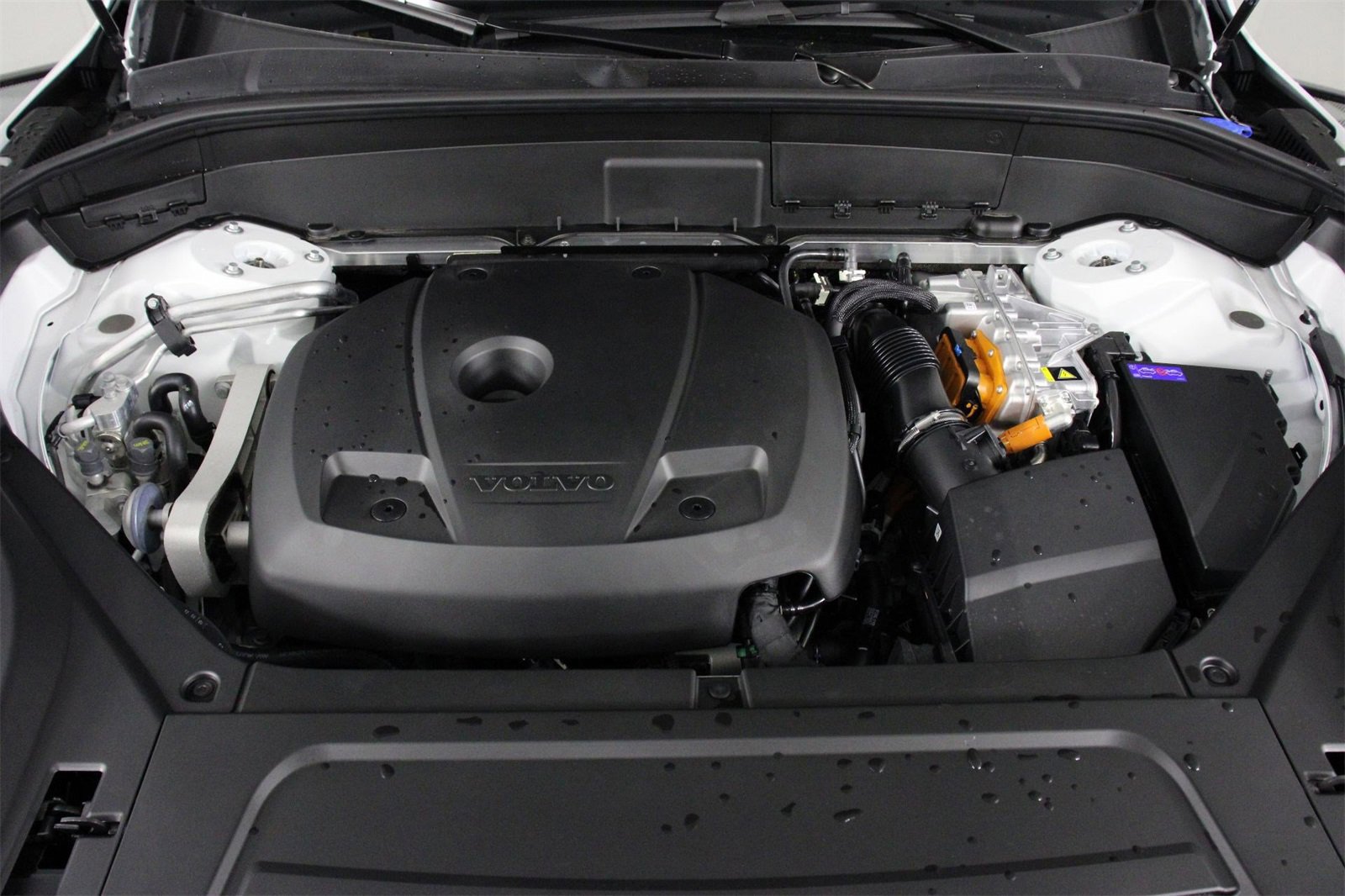 New 2026 Volvo XC90 T8 Plus image 12