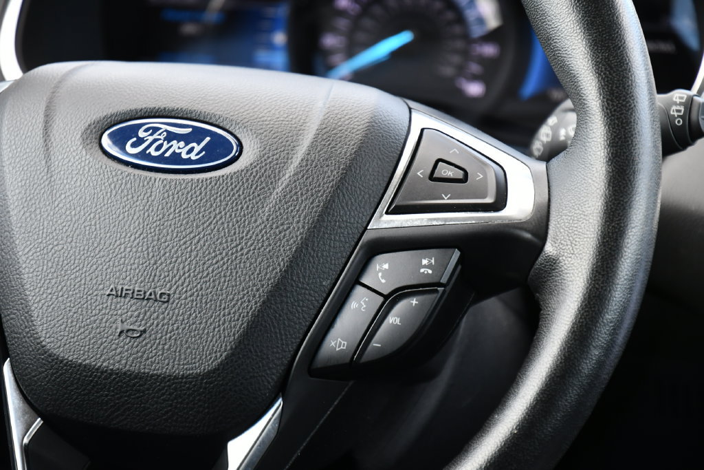 Used 2021 Ford Edge Titanium AWD/4WD image 26