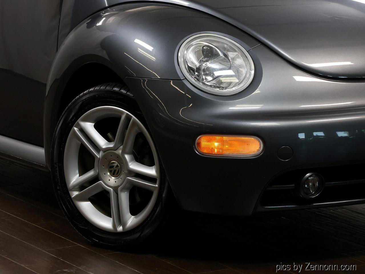 Used 2005 Volkswagen Beetle GLS FWD image 3