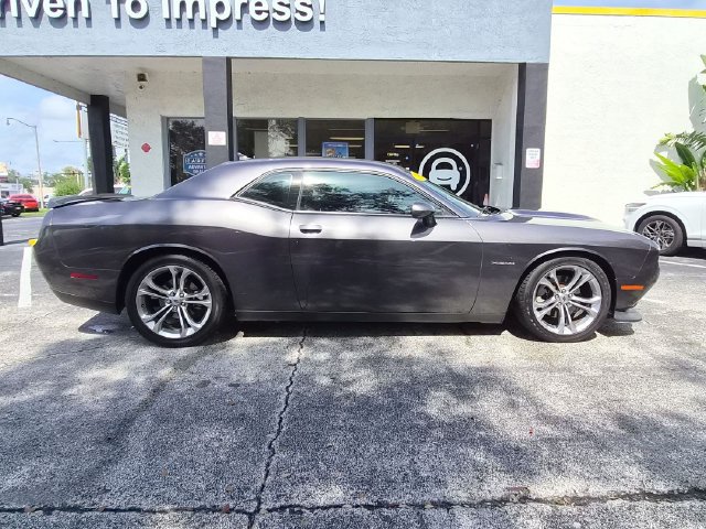 Used 2021 Dodge Challenger R/T RWD image 4