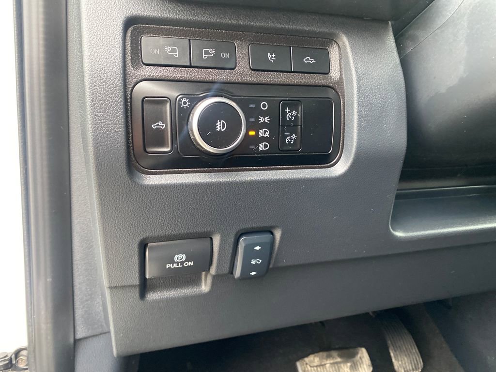 Used 2024 Ford F250 Platinum w/ FX4 Off-Road Package image 41