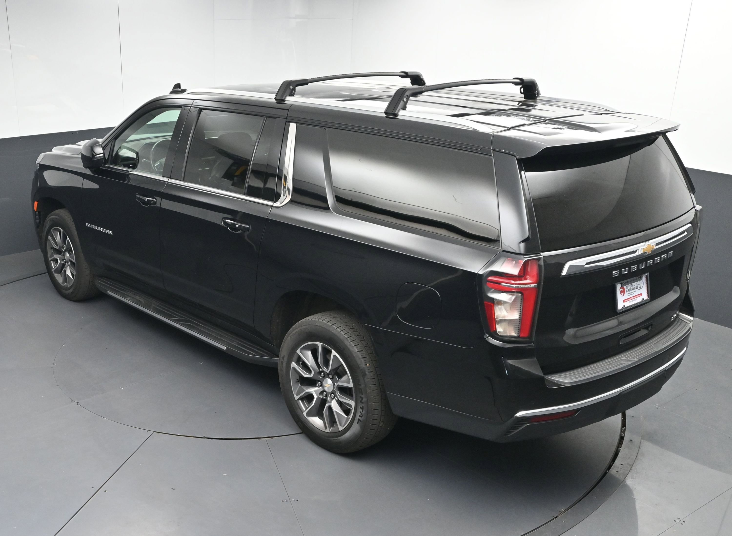 Used 2022 Chevrolet Suburban LT w/ LT Signature Package image 37