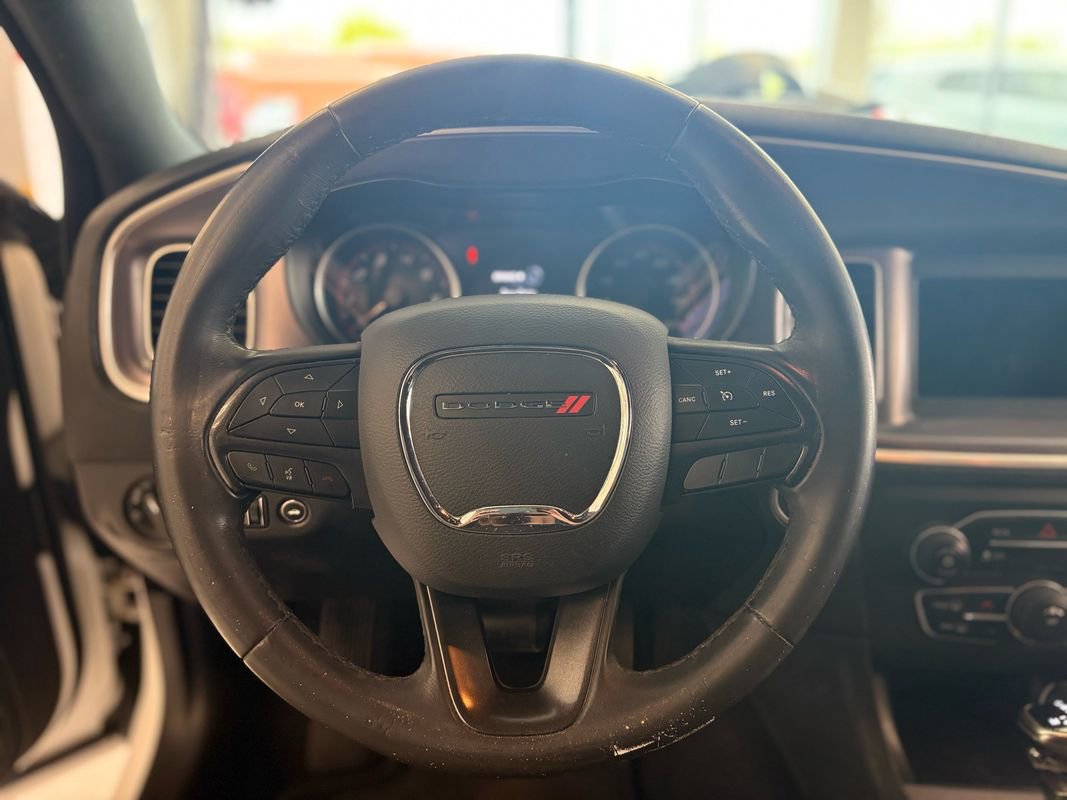 Used 2019 Dodge Charger SXT RWD image 17
