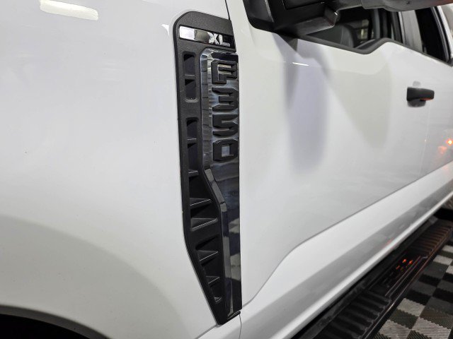 Used 2023 Ford F350 XL AWD/4WD image 40