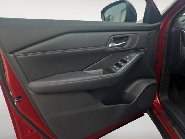 New 2026 Nissan Rogue Dark Armor AWD/4WD image 9
