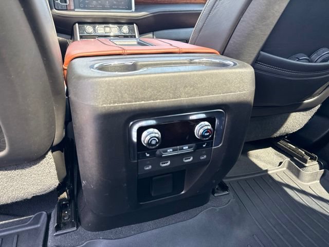 Used 2023 GMC Yukon Denali Ultimate AWD/4WD image 15