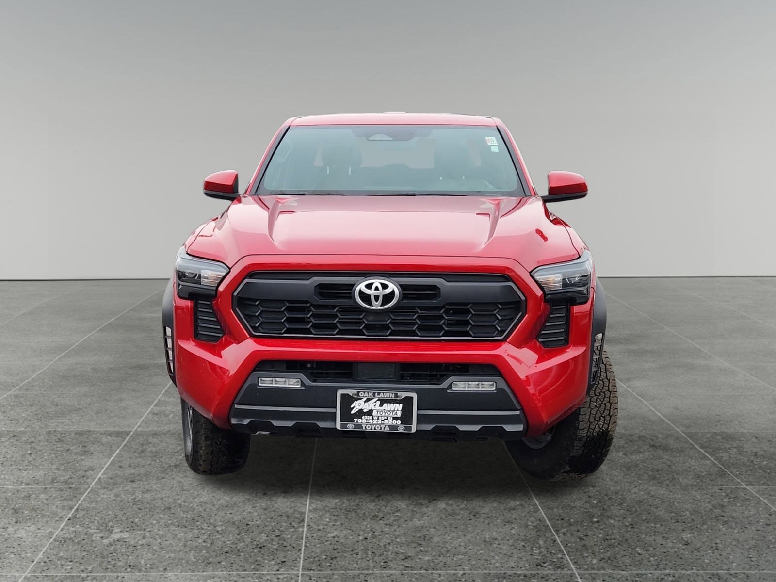 Used 2024 Toyota Tacoma TRD Off-Road image 2