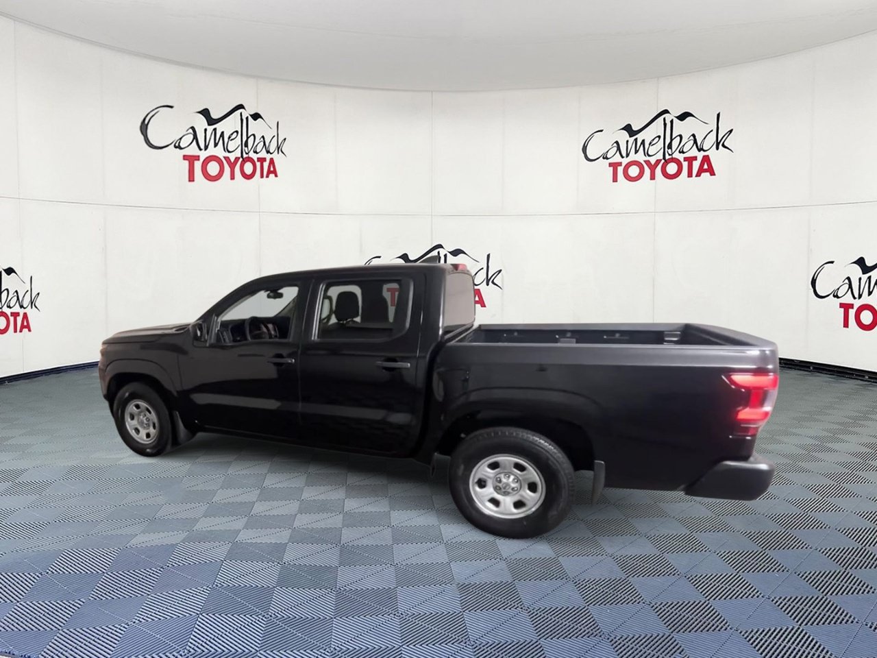 Used 2023 Nissan Frontier S w/ Technology Package RWD image 8