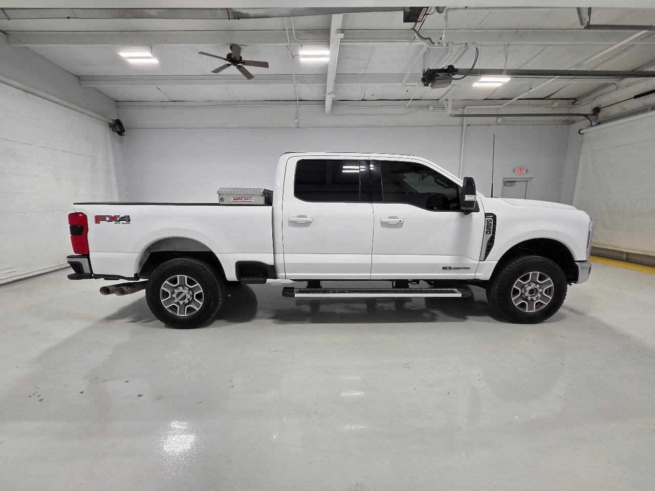 Used 2025 Ford F250 Lariat w/ FX4 Off-Road Package AWD/4WD image 11