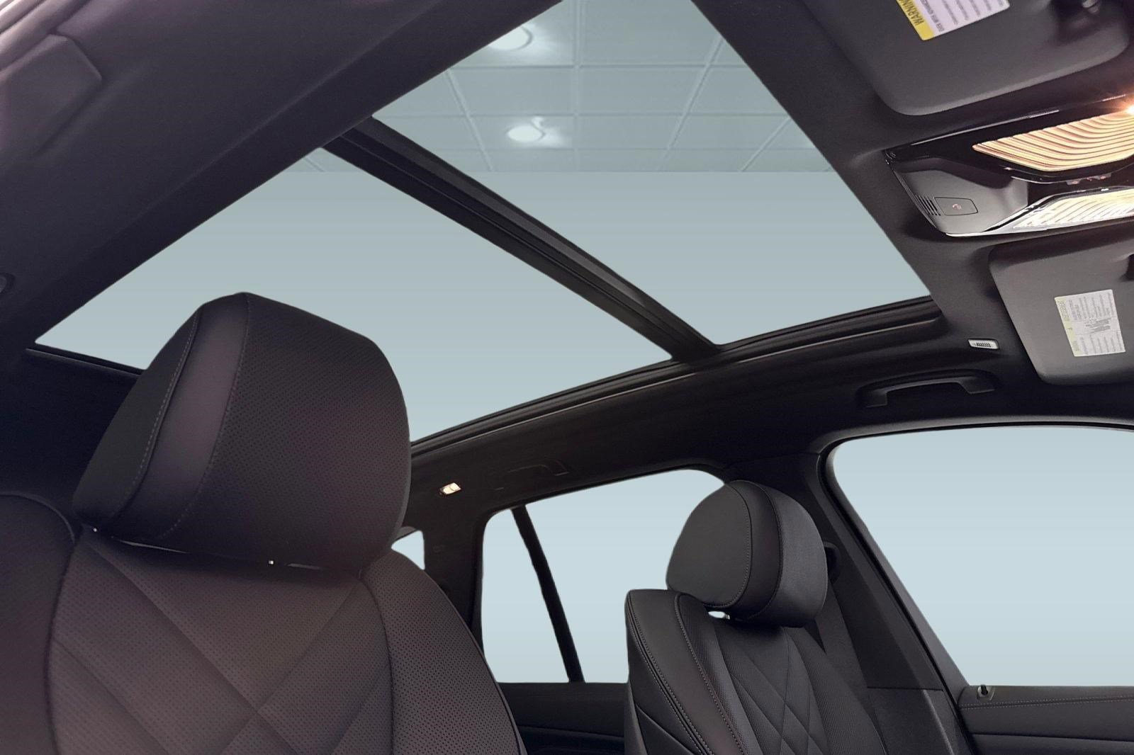 Used 2026 BMW X5 sDrive40i w/ Premium Package RWD image 16