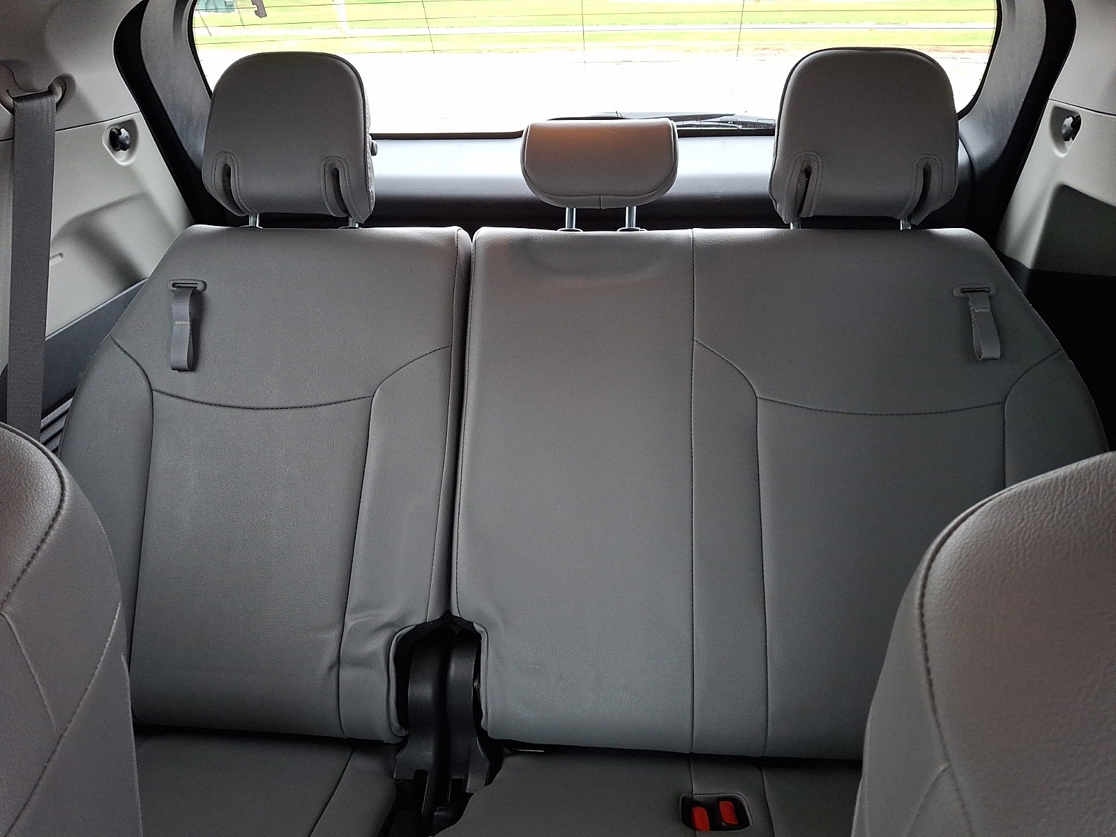 Used 2023 Toyota Sienna XLE AWD/4WD image 21