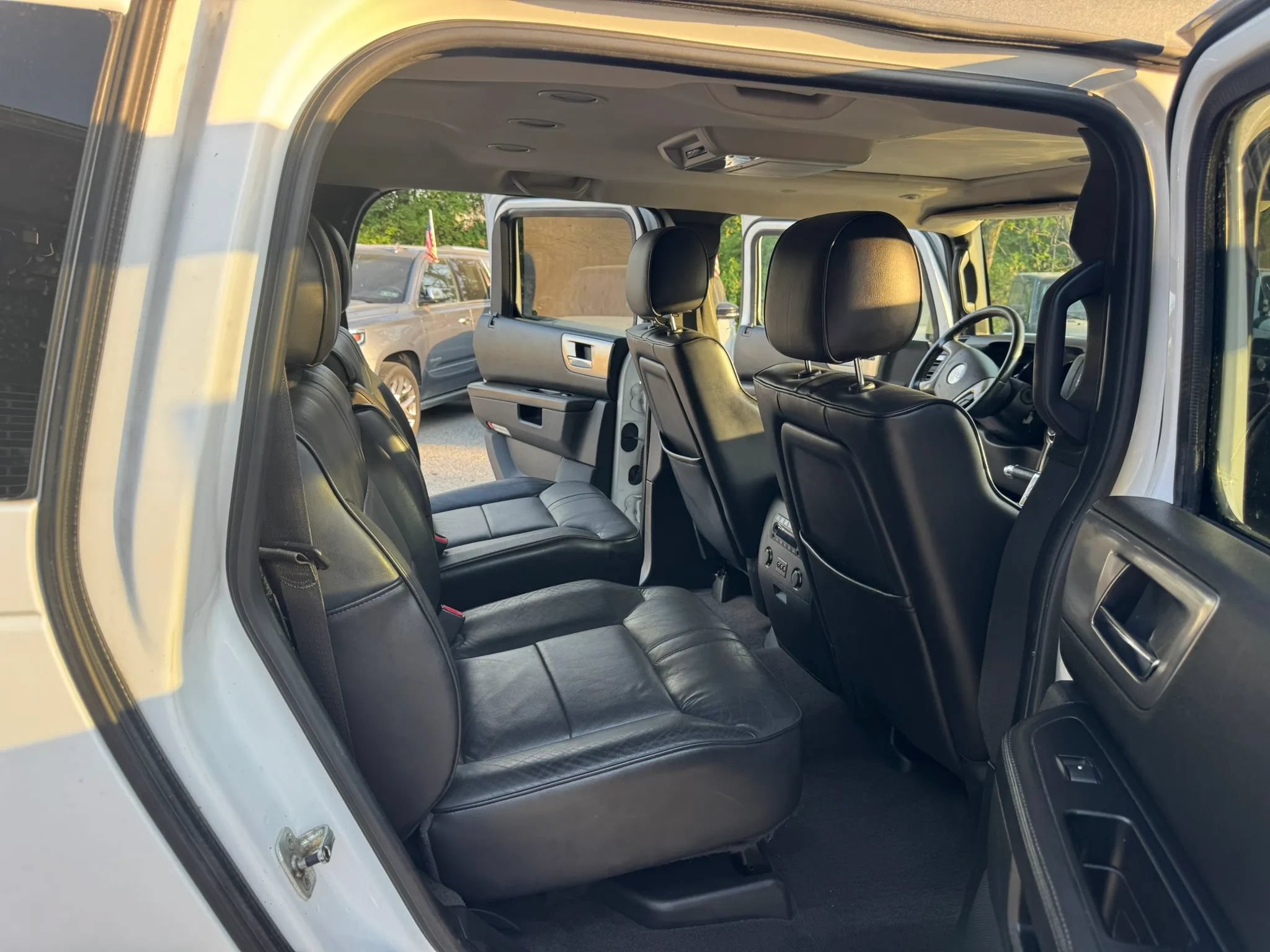 Used 2009 HUMMER H2 Luxury AWD/4WD image 11