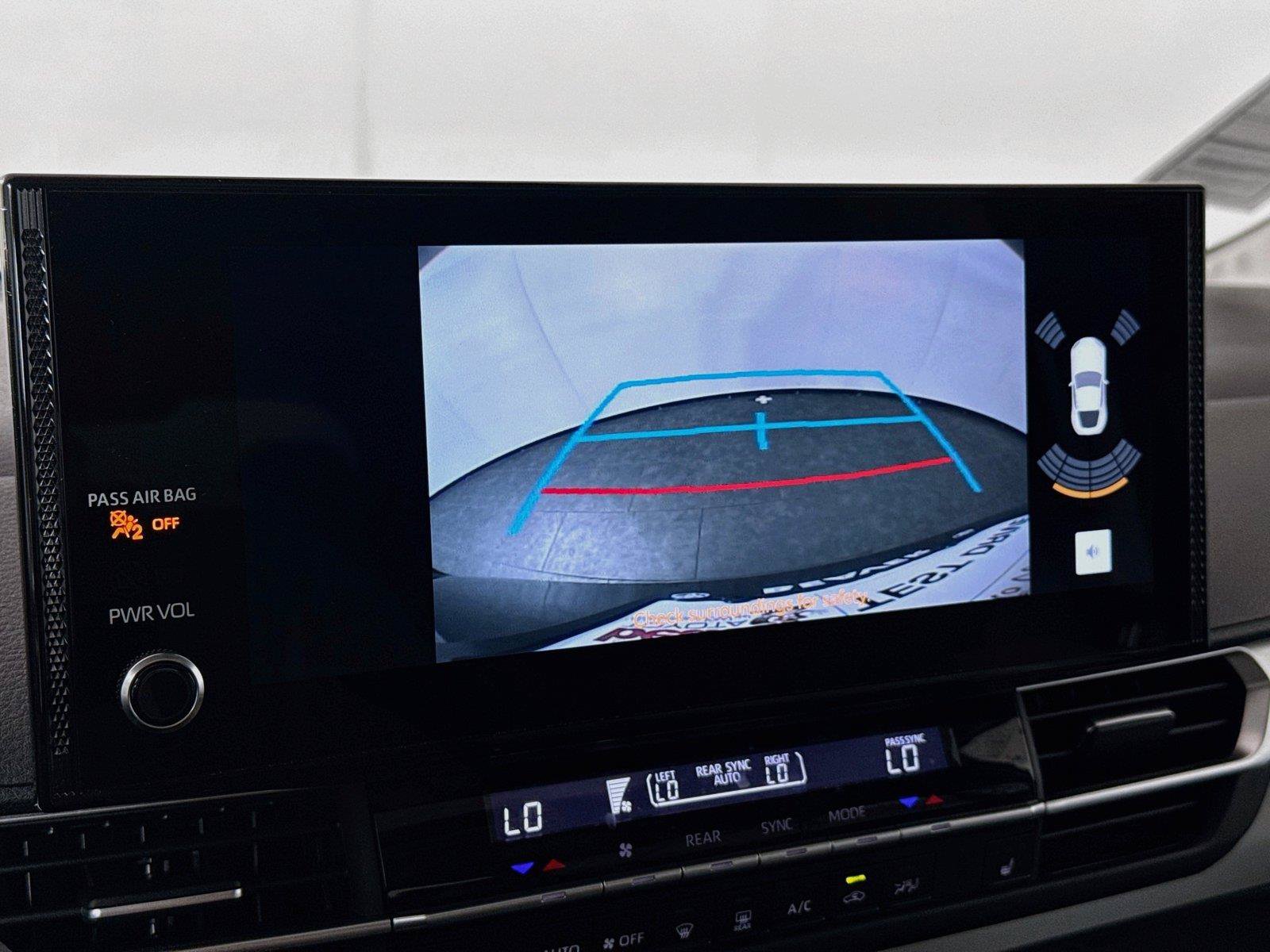 Certified 2025 Toyota Sienna XLE FWD image 25