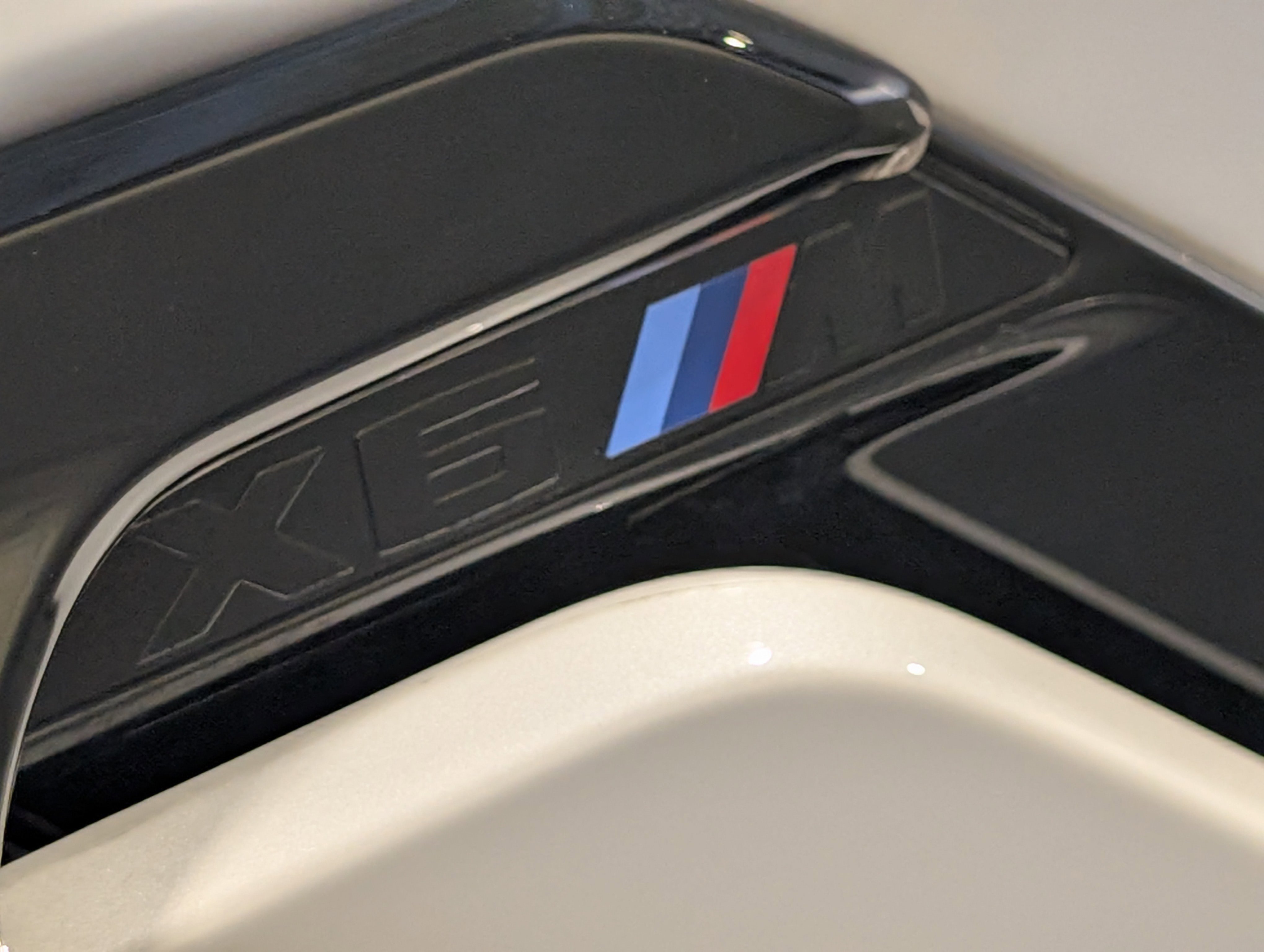 Used 2024 BMW X6 M Competition w/ Executive Package image 17