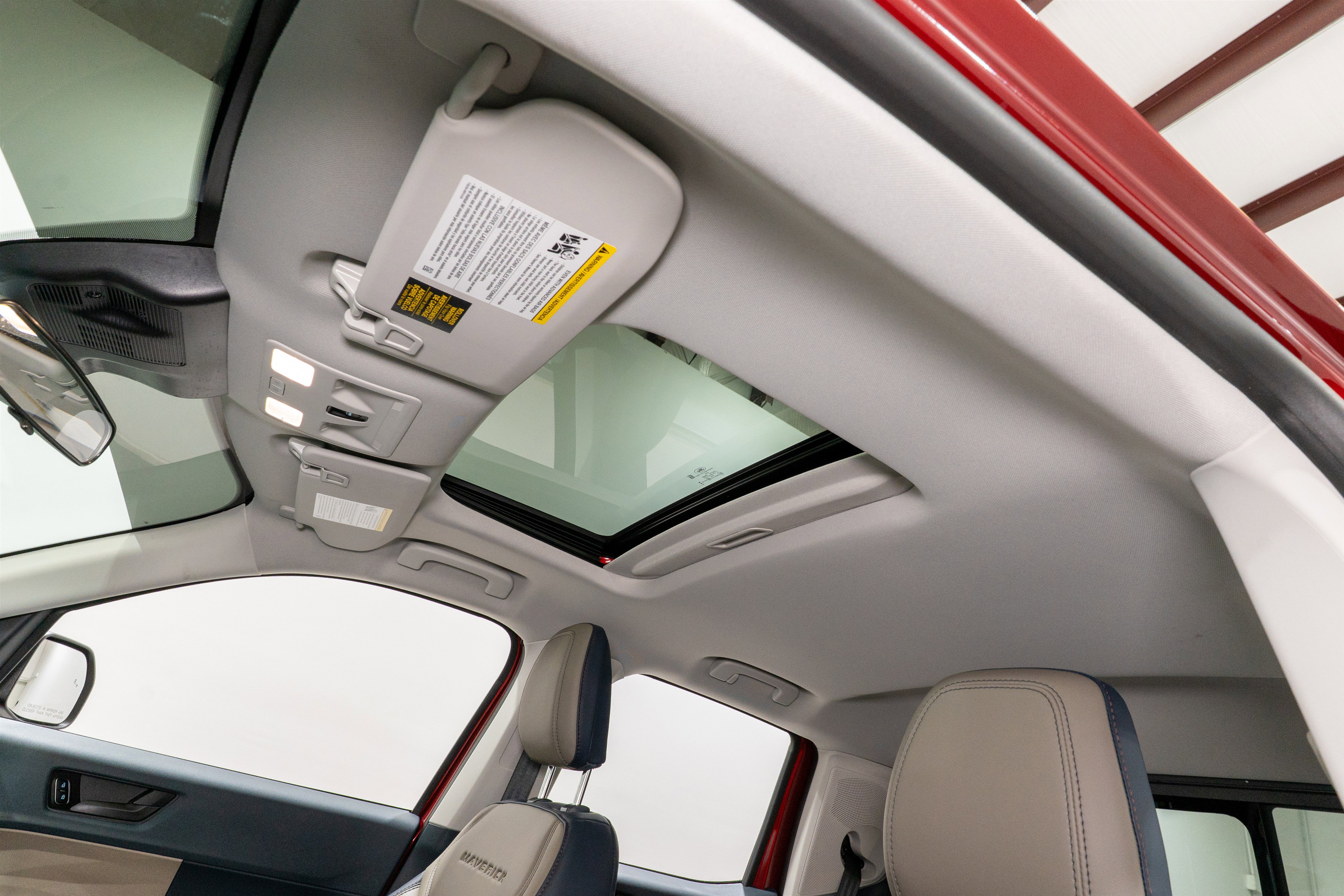 Used 2025 Ford Maverick Lariat w/ 4K Tow Package image 18