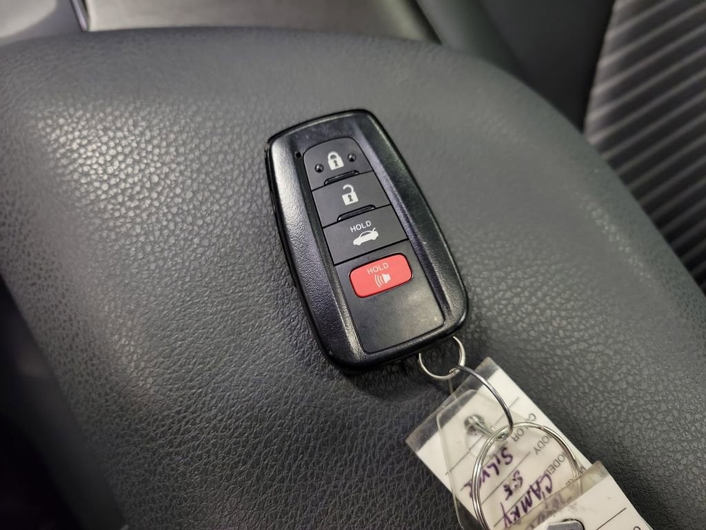 Used 2023 Toyota Camry SE w/ Convenience Package FWD image 15