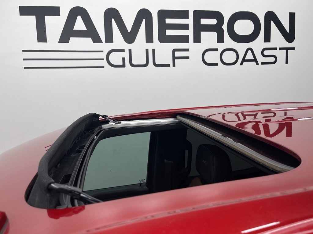 Used 2022 Chevrolet Silverado 1500 High Country w/ Technology Package image 14