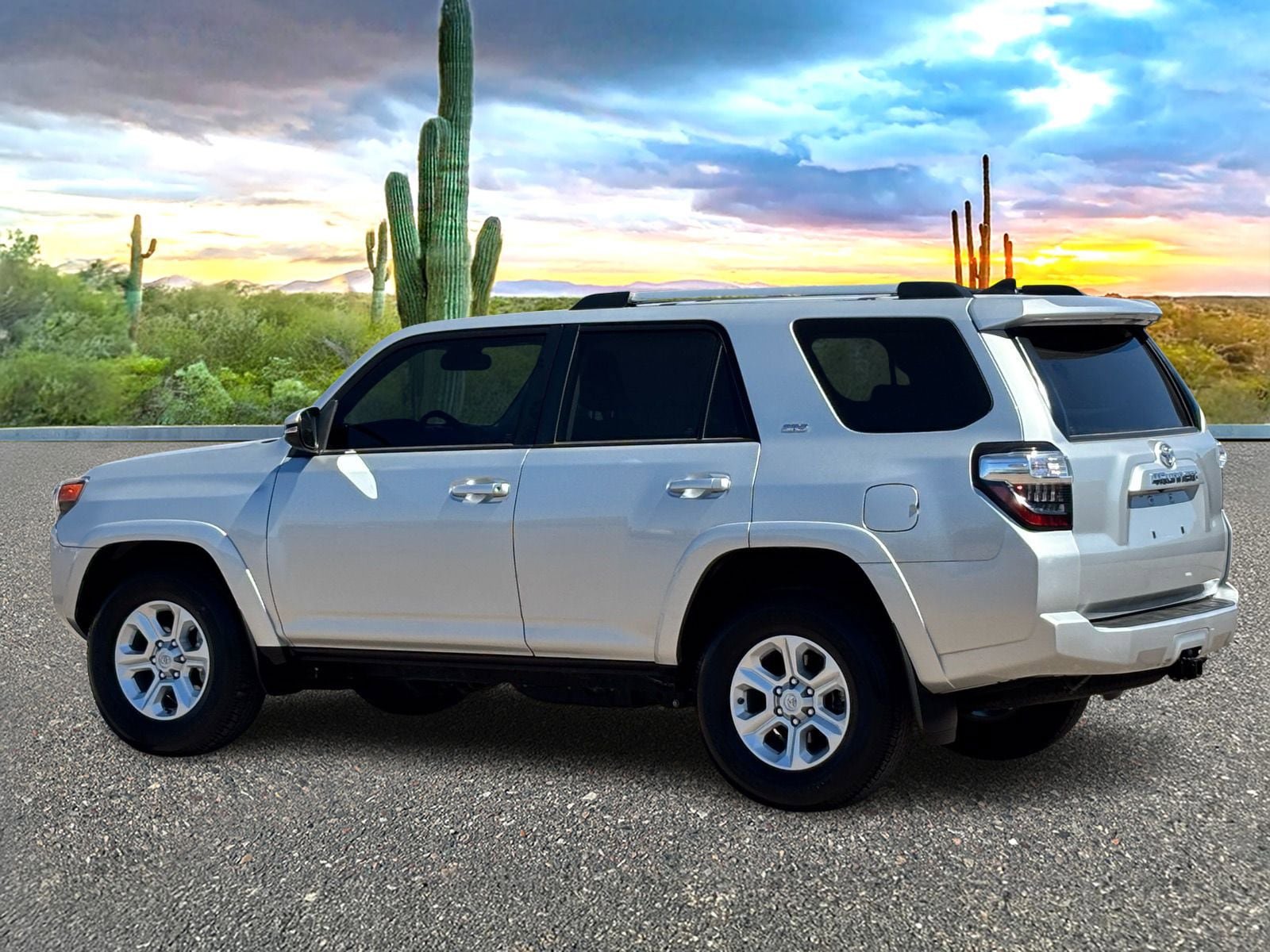 Used 2023 Toyota 4Runner SR5 Premium w/ Moonroof Package RWD image 4