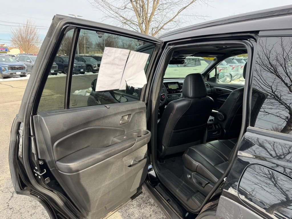 Used 2022 Honda Pilot TrailSport image 17