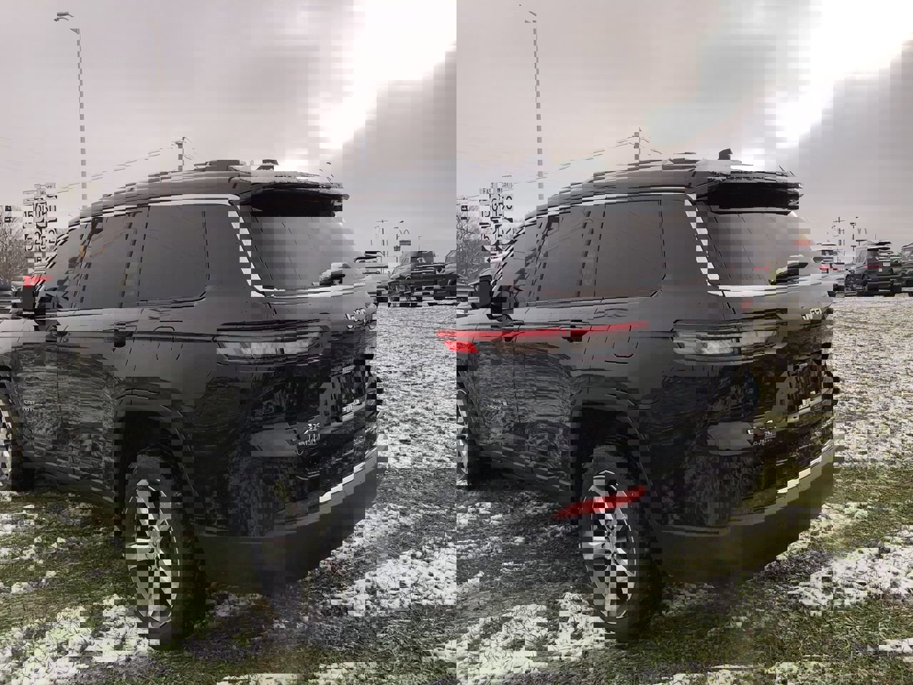 Used 2021 Jeep Grand Cherokee L Limited image 4