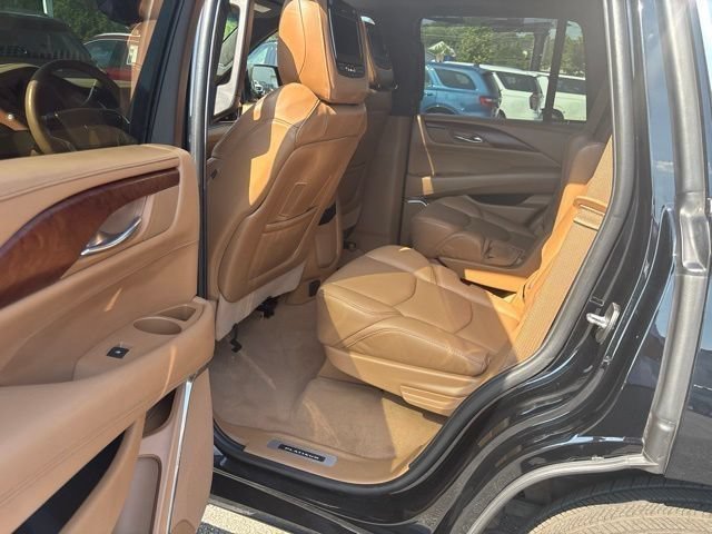 Certified 2017 Cadillac Escalade Platinum AWD/4WD image 16