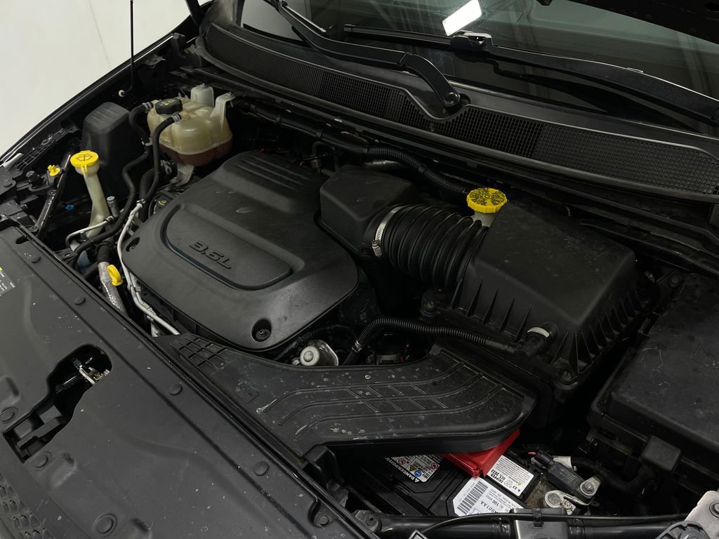 Used 2020 Chrysler Pacifica Touring-L w/ Advanced Safetytec Group image 28