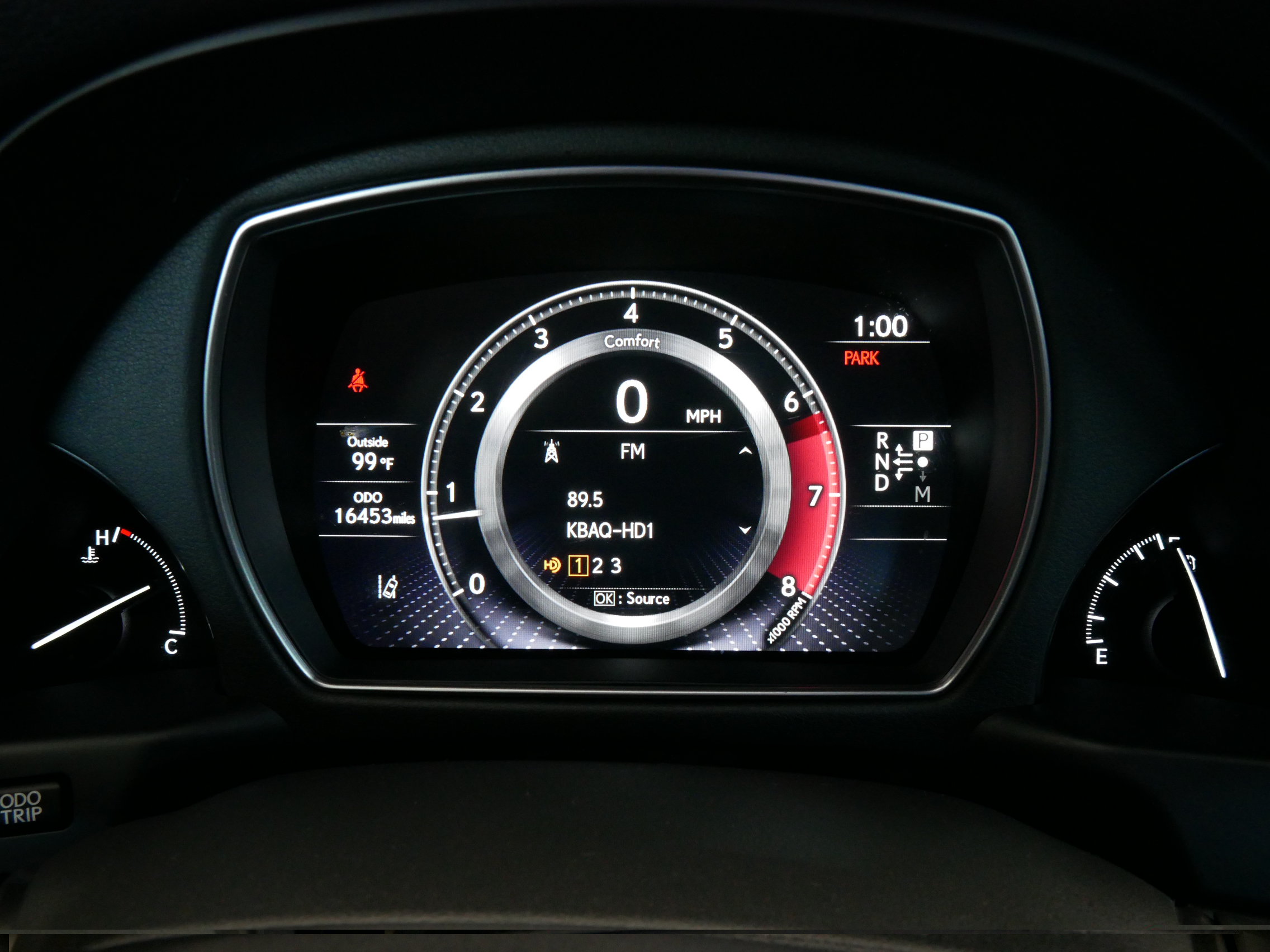 Used 2022 Lexus LS 500 w/ Accessory Package (Z1) RWD image 32